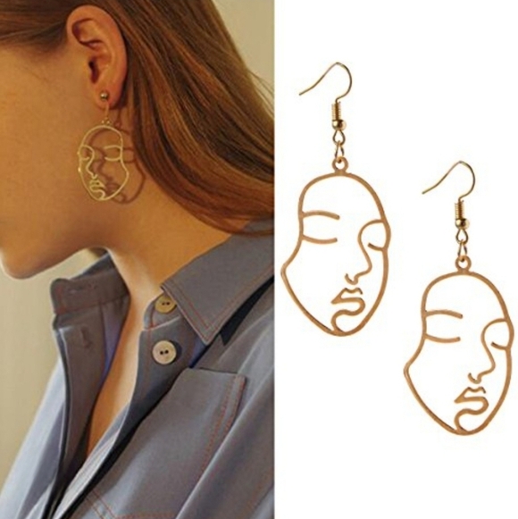 Jewelry - Gold Face Outline Earrings